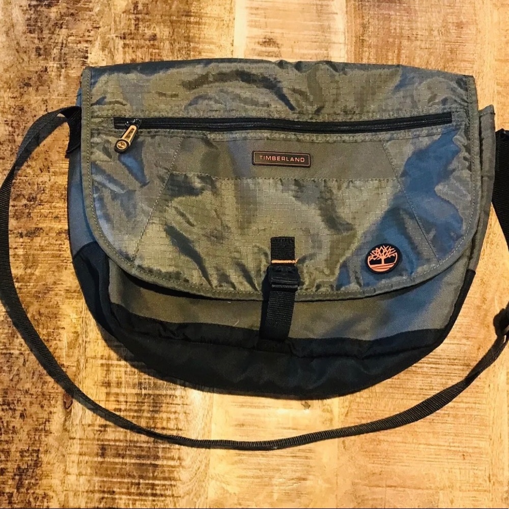 Timberland Route 4 Messenger Bag Twin Mountain Collection 17” X 11.5” School